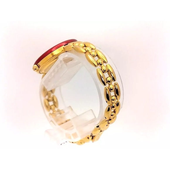 Stunning Gucci 14k Gold Plated Swiss Quartz Watch - Picture 6 of 11